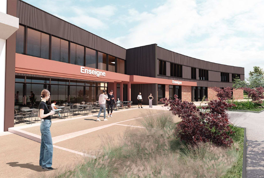 Macon : Ensemble tertiaire et commercial proche de Auchan